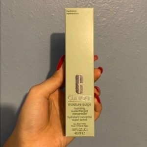 Moisture Surge Hydrating Supercharged Concentrate